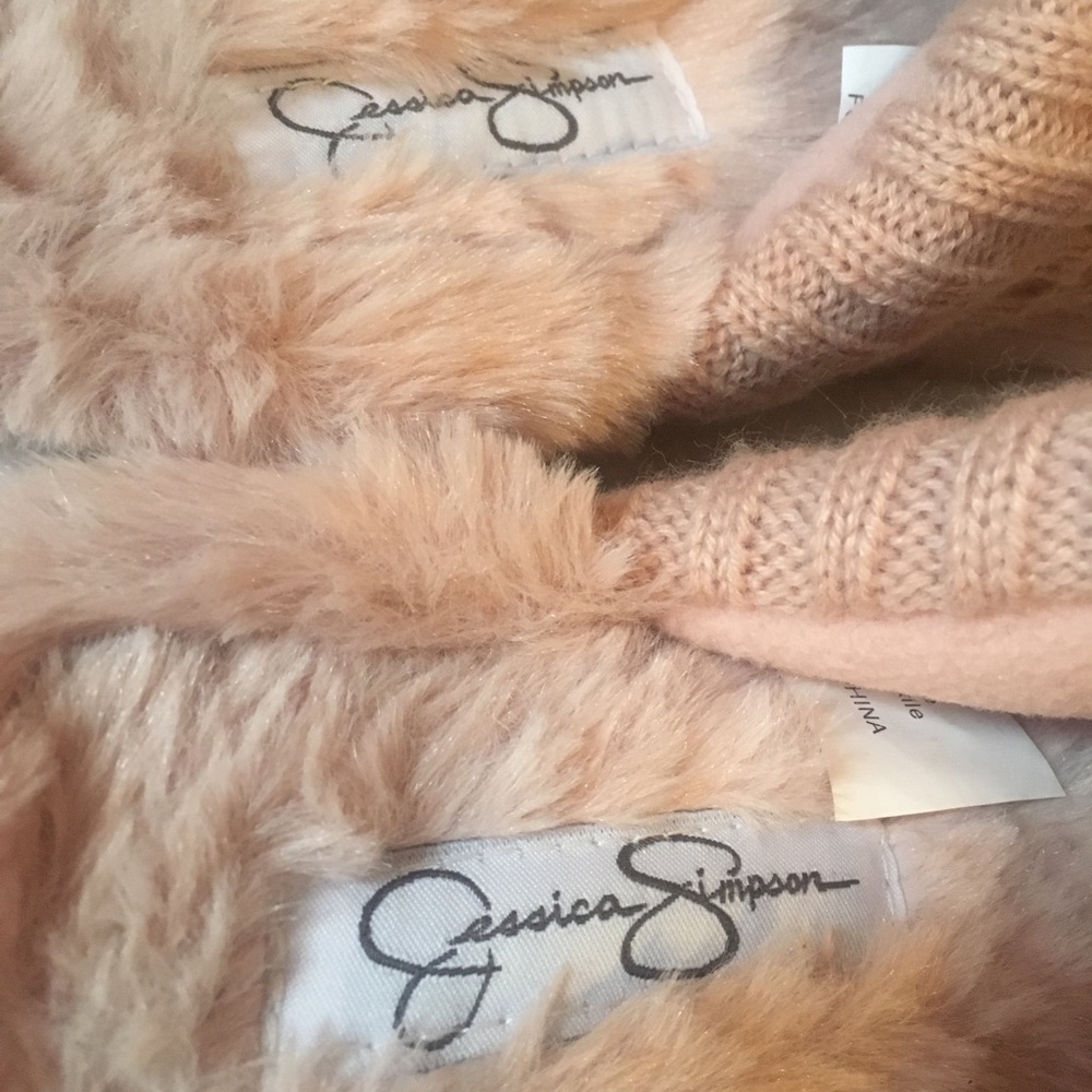 Jessica Simpson Slippers - Picture 4 of 6